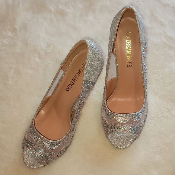 Sz 8 Beautiful Sparkling Heels - Picture 2 of 9